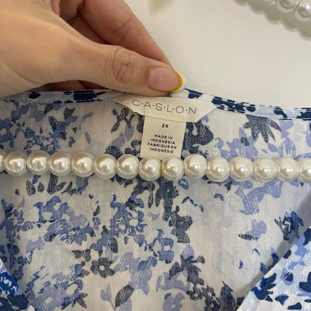Caslon Blue and White Flutter Sleeve Blouse - Picture 11 of 12